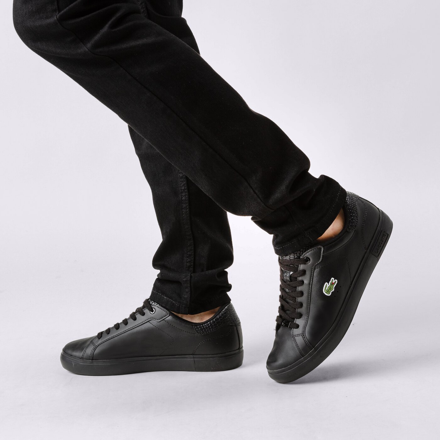 Мъжки маратонки LACOSTE POWERCOURT 1121 1 741sma003002h цвят черен