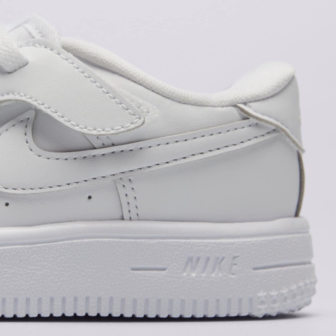 Детски маратонки NIKE FORCE 1 LOW EASYON (TD) ih4491-101 цвят бял