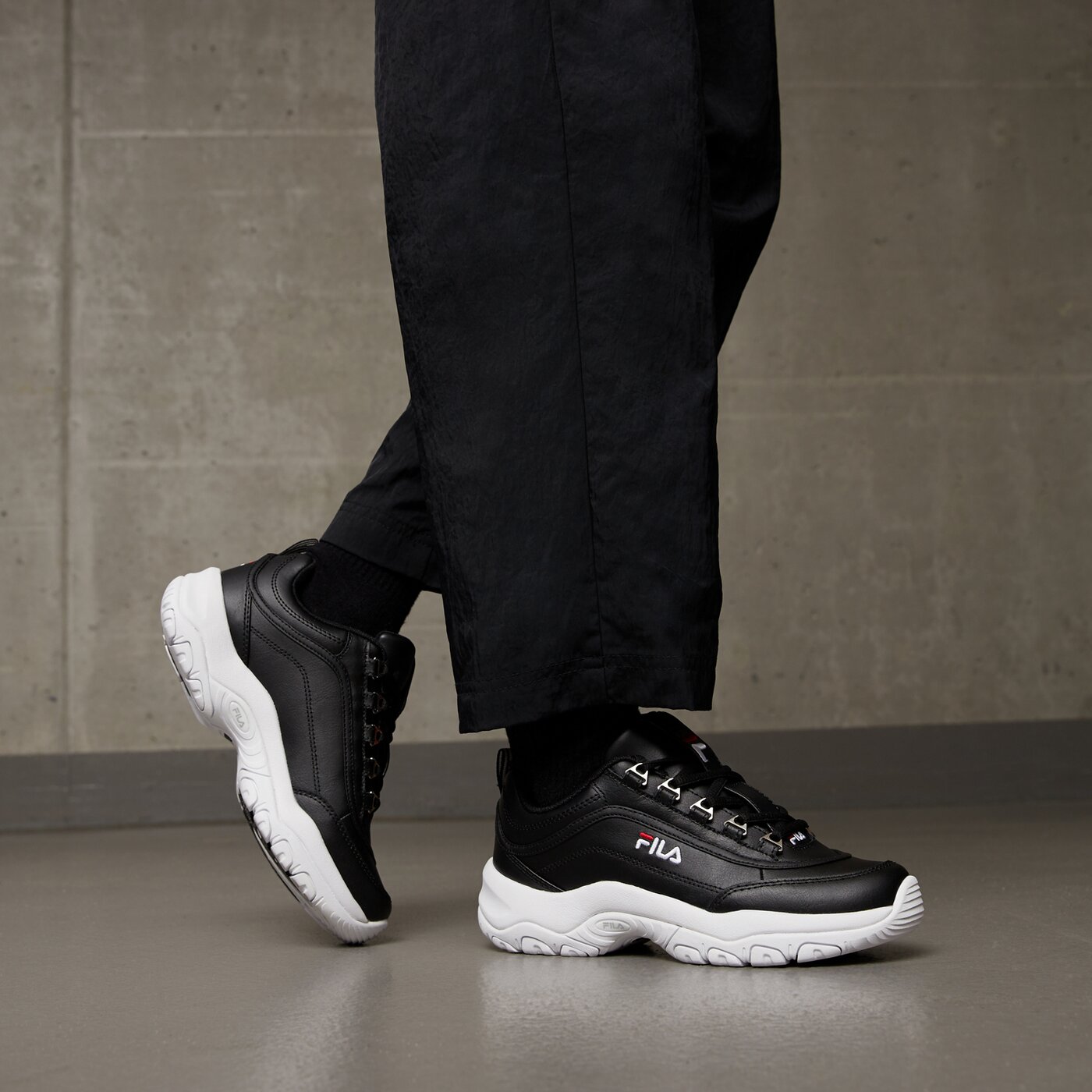 Дамски маратонки FILA STRADA LOW WMN 5cm02143014 цвят черен