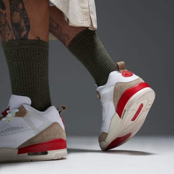 Мъжки маратонки JORDAN SPIZIKE LOW fq1759-105 цвят бял