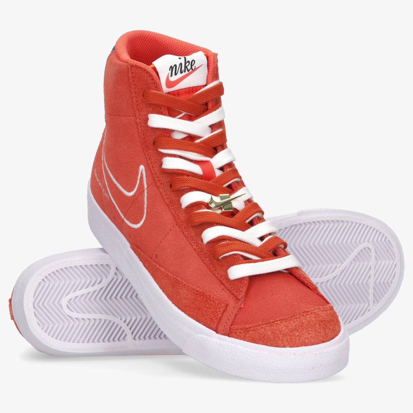 Мъжки маратонки NIKE BLAZER MID '77 dc3433-800 цвят кафяв