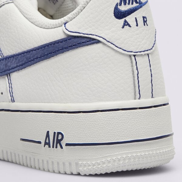 Детски маратонки NIKE AIR FORCE 1 LV8 4 BG hj4563-100 цвят бял