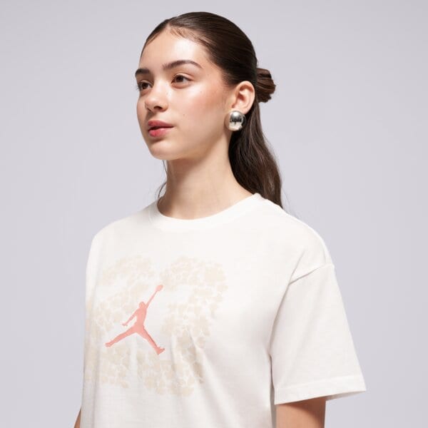 Детска тениска JORDAN ТЕНИСКА JDG 23 FLORAL SS TEE GIRL 45f261-782 цвят кремав