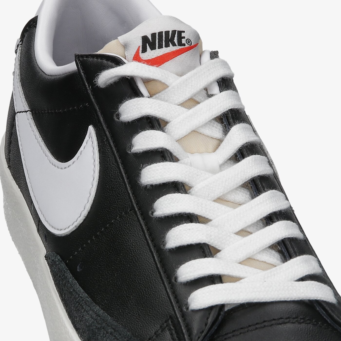 Мъжки маратонки NIKE BLAZER LOW '77 VINTAGE da6364-001 цвят черен