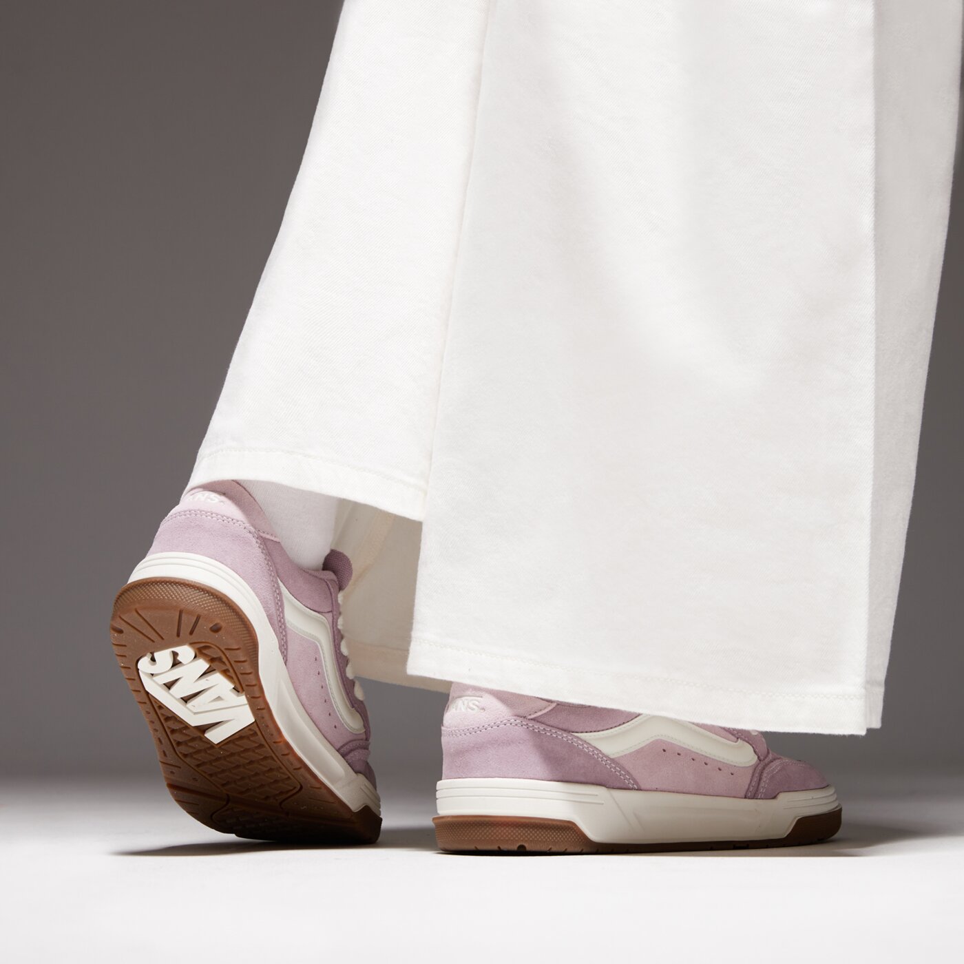 Дамски маратонки VANS HYLANE vn000d1j4c61 цвят виолетов