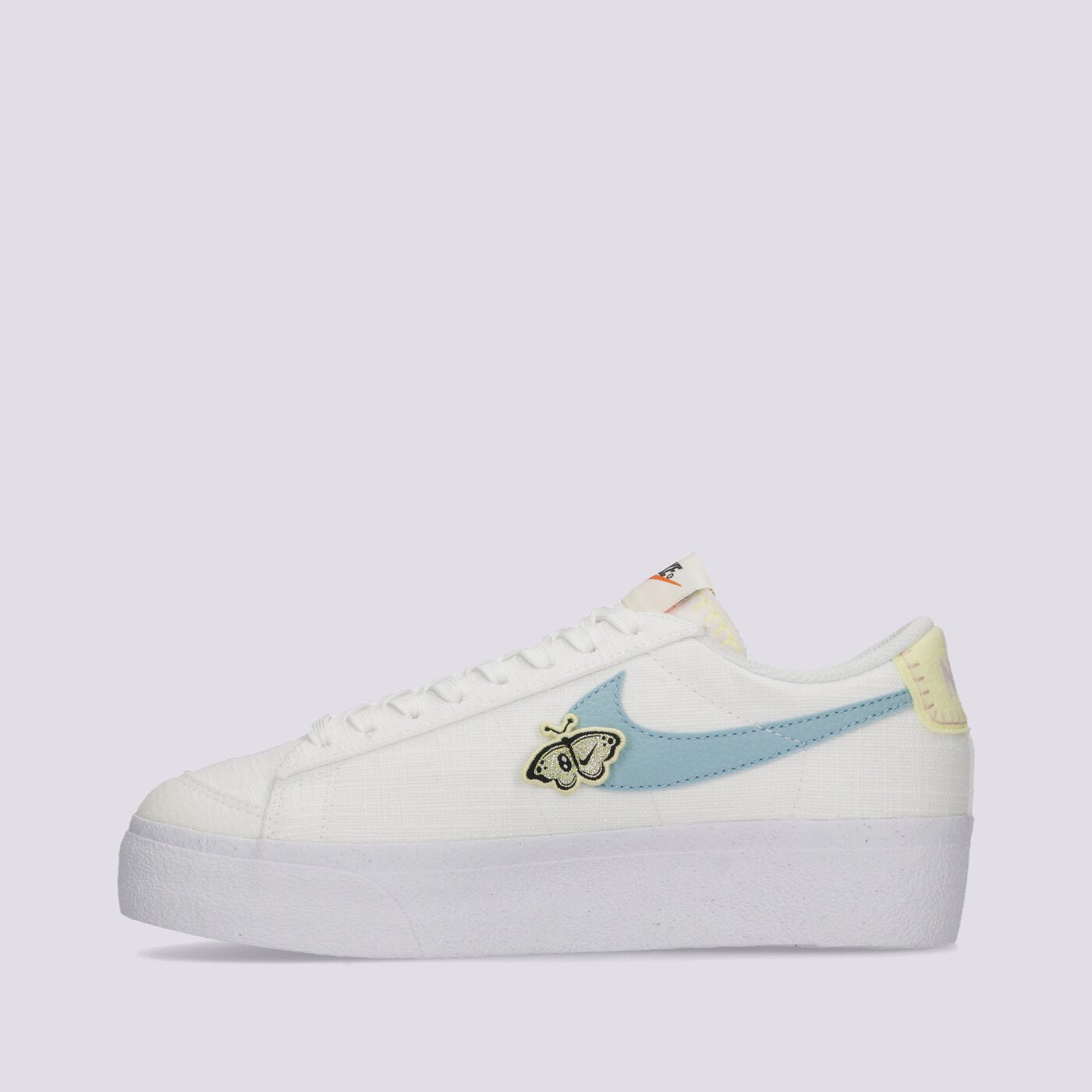 Дамски маратонки NIKE BLAZER LOW PLATFORM NEXT NATURE dj6376-100 цвят бял
