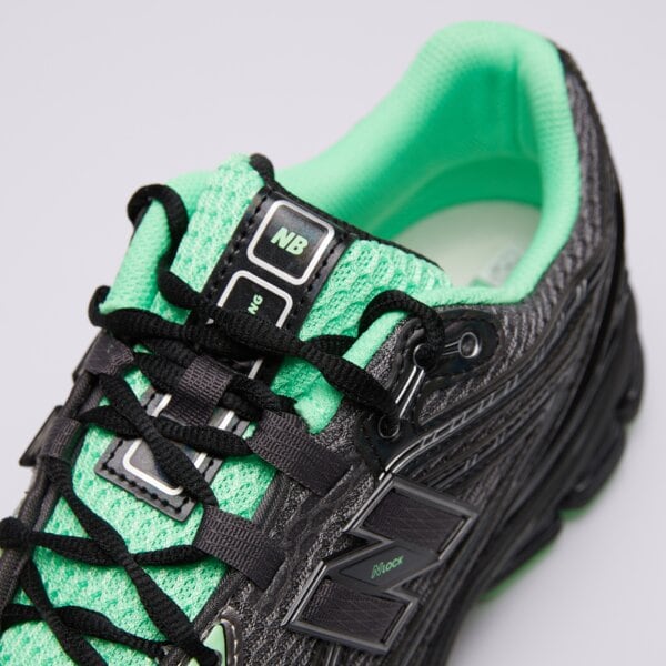 Мъжки маратонки NEW BALANCE 1906R u1906rct цвят черен