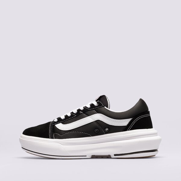Дамски маратонки VANS UA OLD SKOOL OVERT CC vn0a7q5eba21 цвят черен