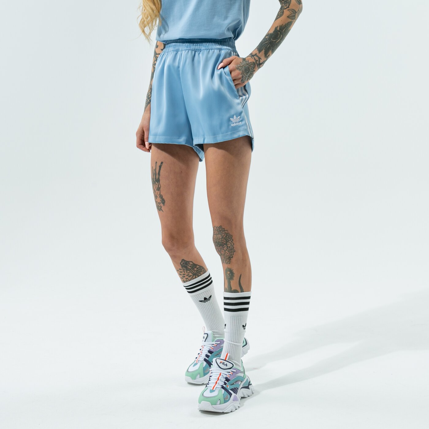 Дамски къси панталони ADIDAS ШОРТИ h37808 цвят син