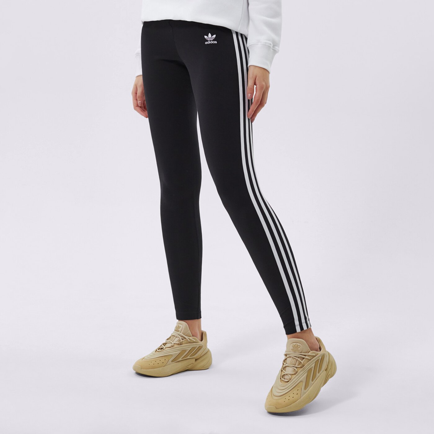 Дамски панталони ADIDAS КЛИН 3 STRIPES TIGHT h09426 цвят черен
