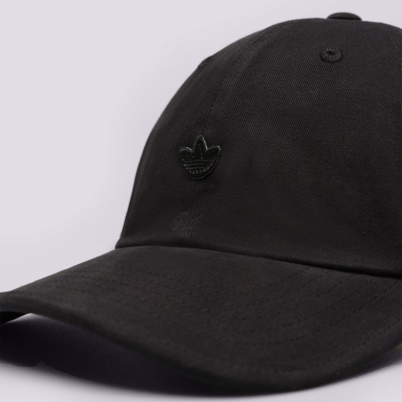 Дамска шапка с козирка ADIDAS ШАПКА PE DAD CAP ic3031 цвят черен
