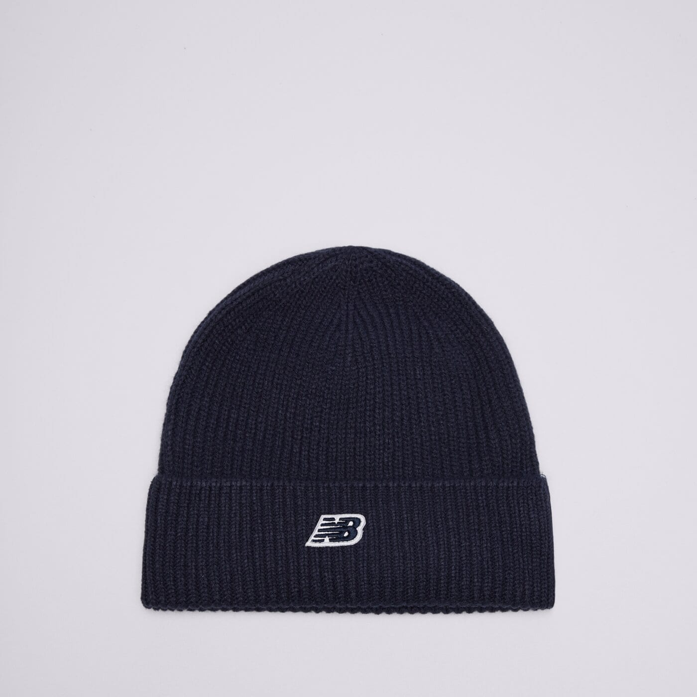 Дамска зимна шапка NEW BALANCE ШАПКА WINTER WATCHMAN BEANIE lah53008nny цвят тъмносин