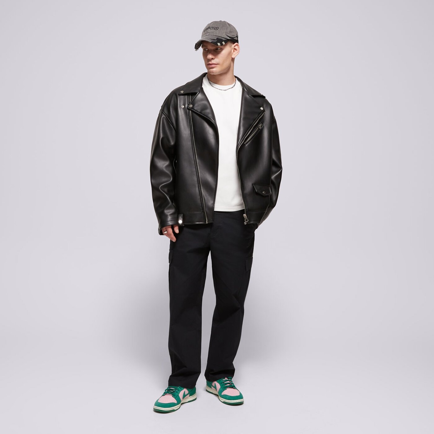 Мъжки панталони NIKE ПАНТАЛОНИ M NK CLUB CARGO PANT NO COLLECTION fz5765-010 цвят черен