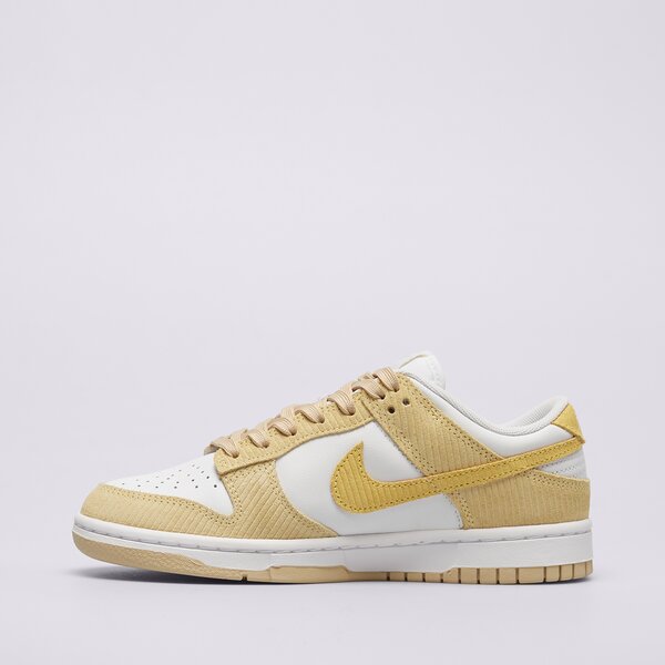 Дамски маратонки NIKE DUNK LOW fn7167-700 цвят бял