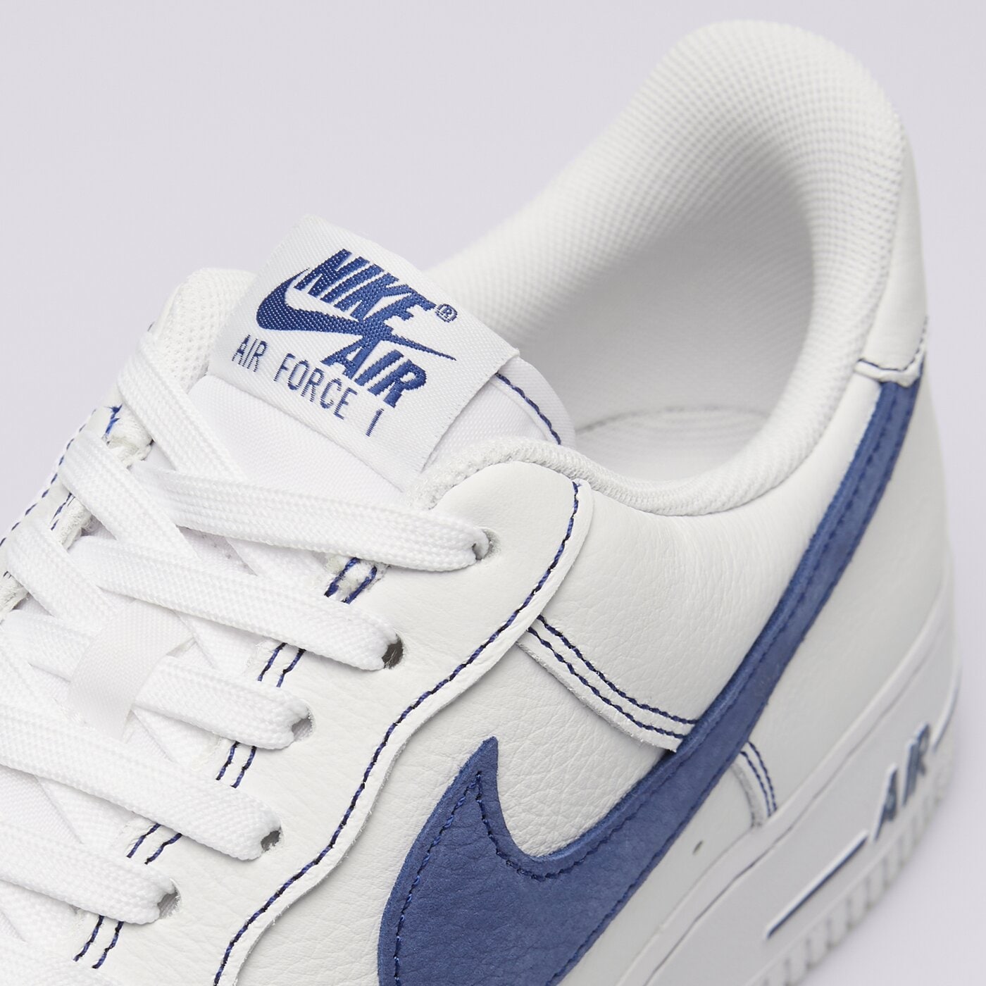 Мъжки маратонки NIKE AIR FORCE 1 '07 LV8 hq2037-100 цвят бял