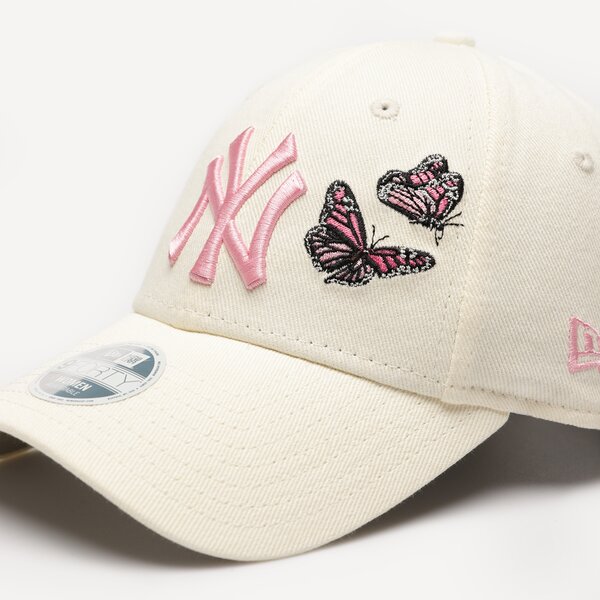 Дамска шапка с козирка NEW ERA ШАПКА WMNS BUTTERFLY 940 NYY NEW YORK YANKEES 60358048 цвят бежов