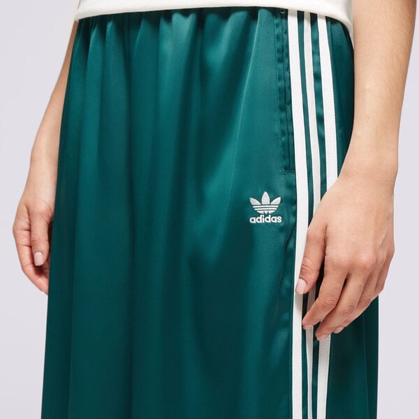 Дамски панталони ADIDAS ПАНТАЛОНИ SATIN TP WL ip2960 цвят зелен