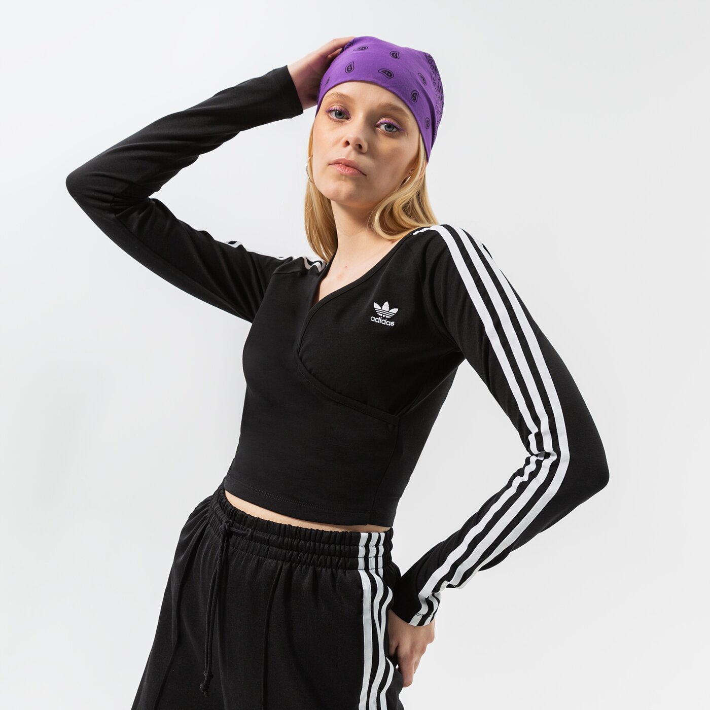 Дамска тениска ADIDAS ТЕНИСКА LONG SLEEVE hc2032 цвят черен