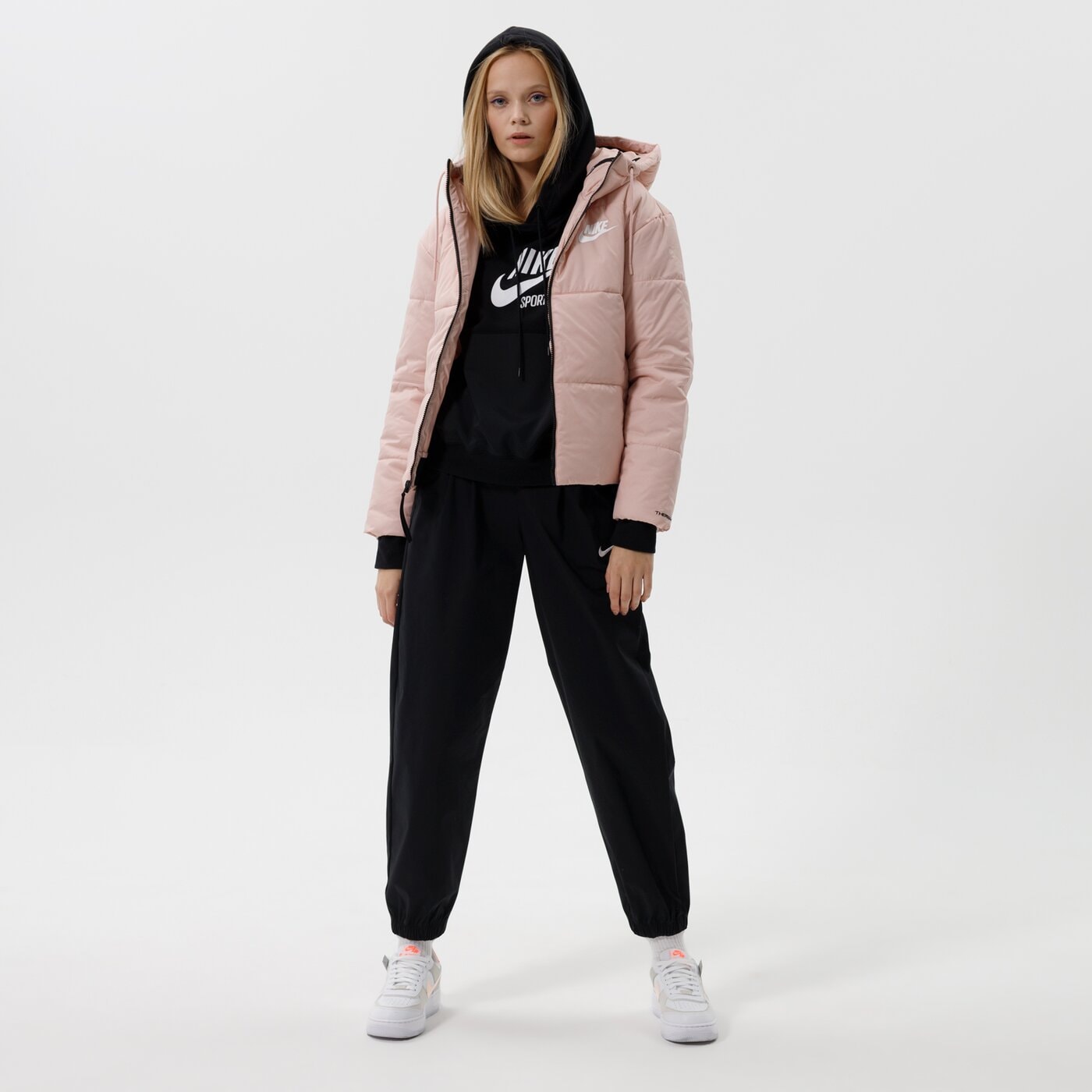 Дамски панталони NIKE ПАНТАЛОНИ W NSW ICN CLSH WVN HR JGGR dd5048-010 цвят черен