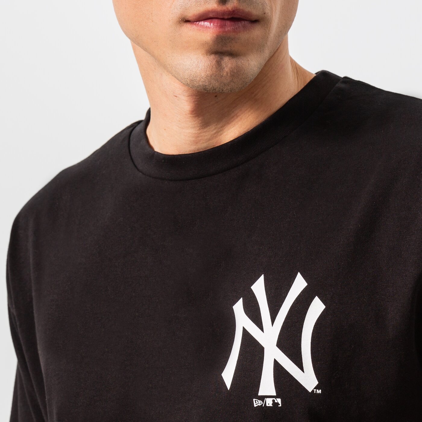 Мъжка тениска NEW ERA ТЕНИСКА MLB ESSS LC OS NYY NEW YORK YANKEES 12195450 цвят черен