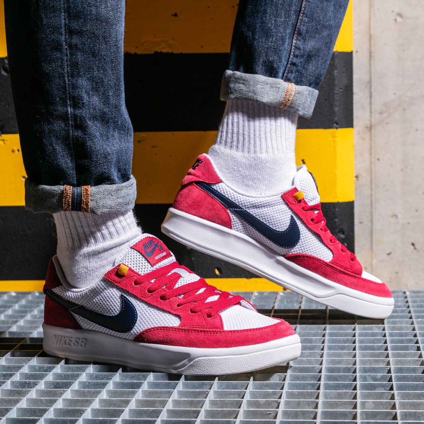 Мъжки маратонки NIKE SB ADVERSARY cj0887-600 цвят бял