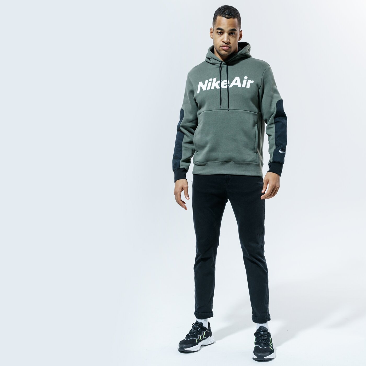 Мъжки суичър NIKE СУИТЧЪР С КАЧУЛКА AIR cu4139-380 цвят сив