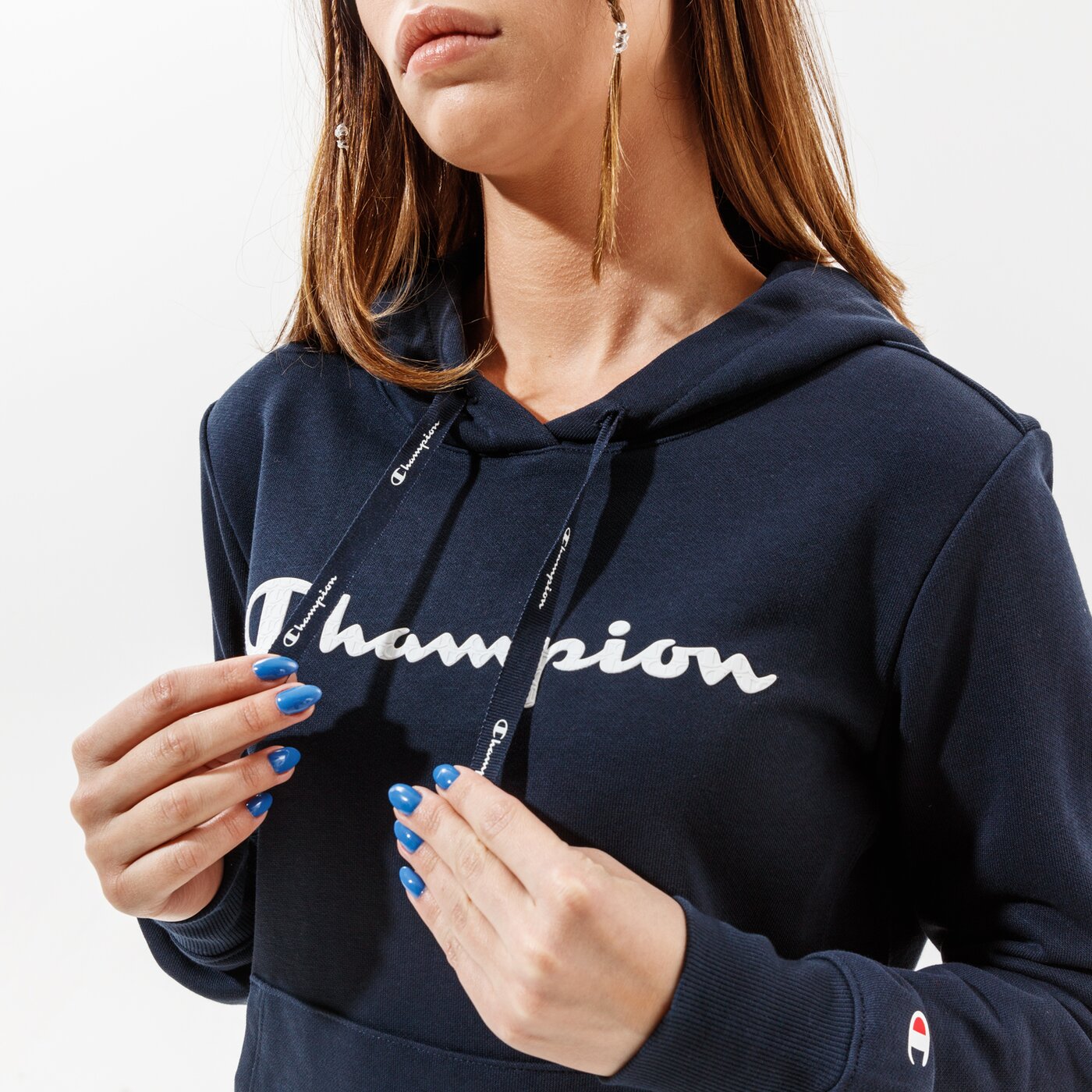 Дамски суичър CHAMPION СУИТЧЪР С КАЧУЛКА HOODED SWEATSHIRT 112580bs501 цвят тъмносин