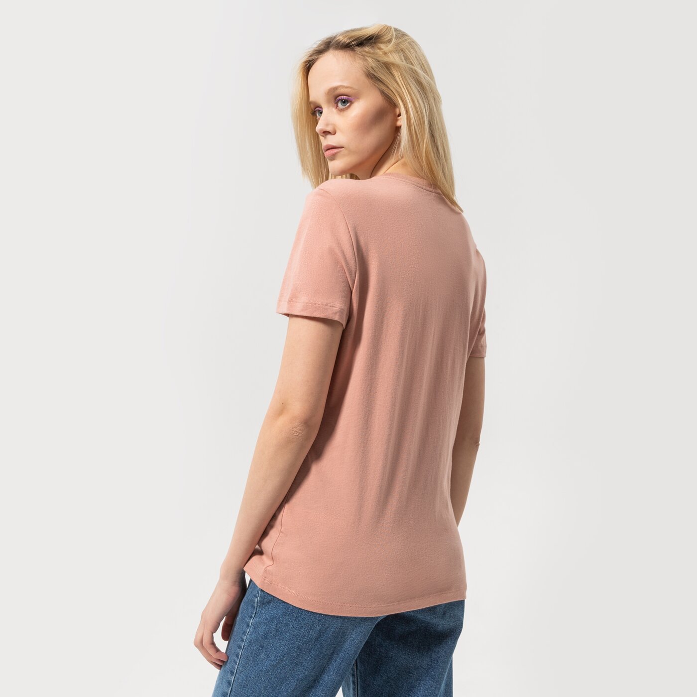 Дамска тениска NIKE ТЕНИСКА W NSW CLUB dn2393-609 цвят розов