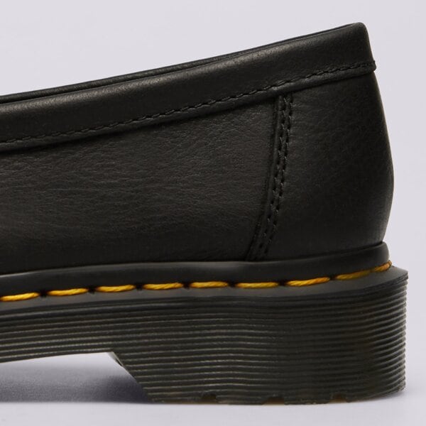 Дамски кежуал DR.MARTENS ADRIAN AMBASADOR 31997001 цвят черен