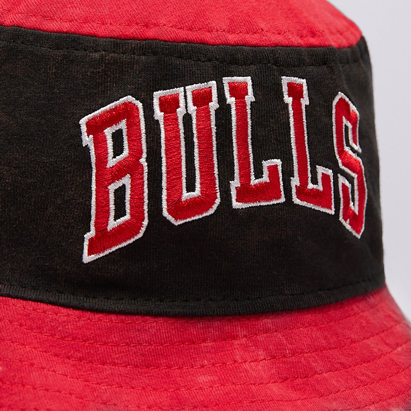  NEW ERA ИДИОТКА WASHED TAPERED BULLS CHICAGO BULLS BLK 60240491 цвят червен