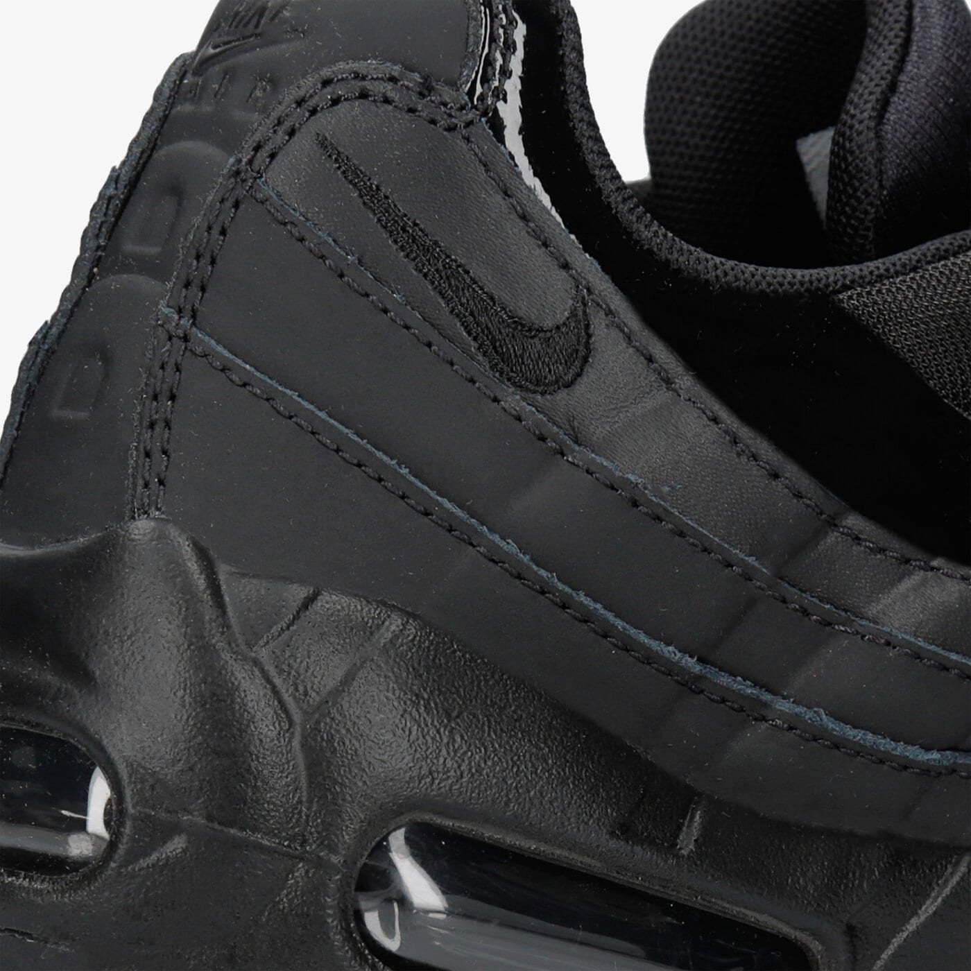 Дамски маратонки NIKE WMNS AIR MAX 95 307960-010 цвят черен