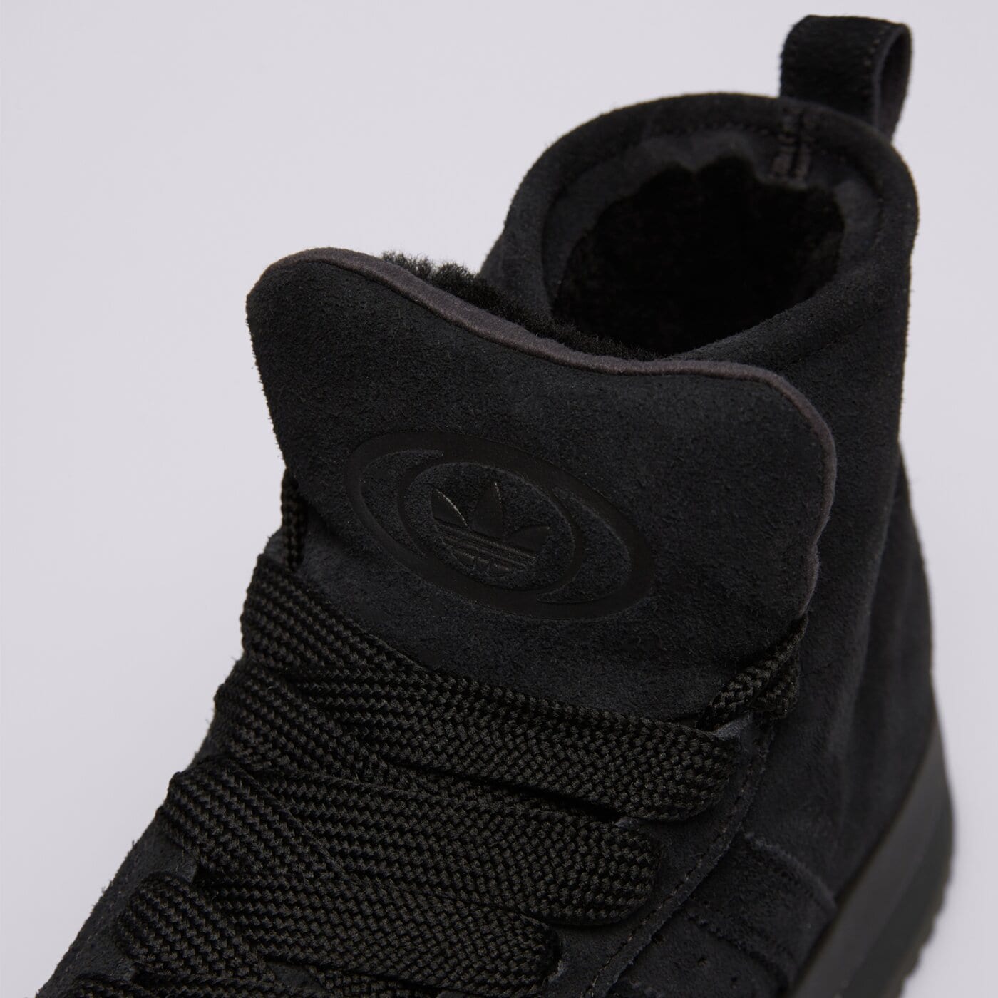 Дамски маратонки ADIDAS CAMPUS 00S WTR MD W jr3737 цвят черен