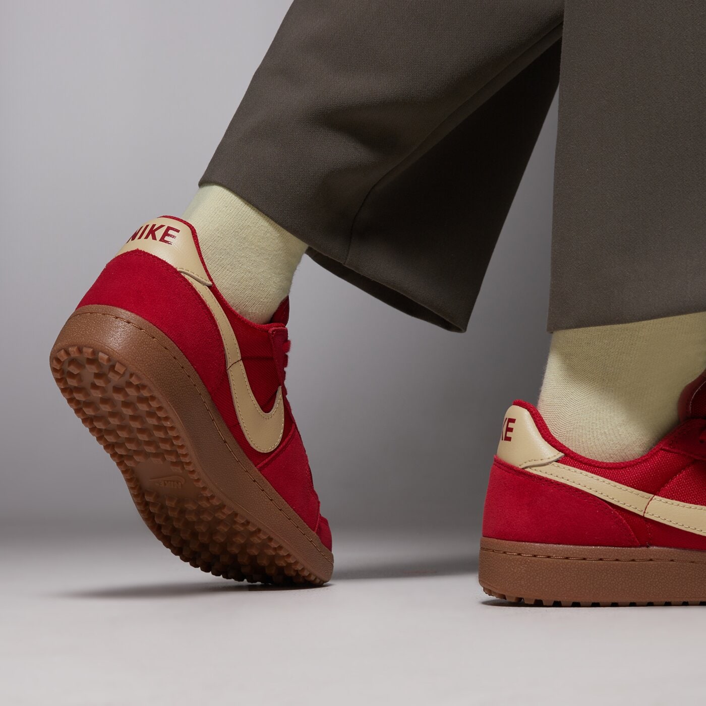 Мъжки маратонки NIKE FIELD GENERAL hf3165-601 цвят червен