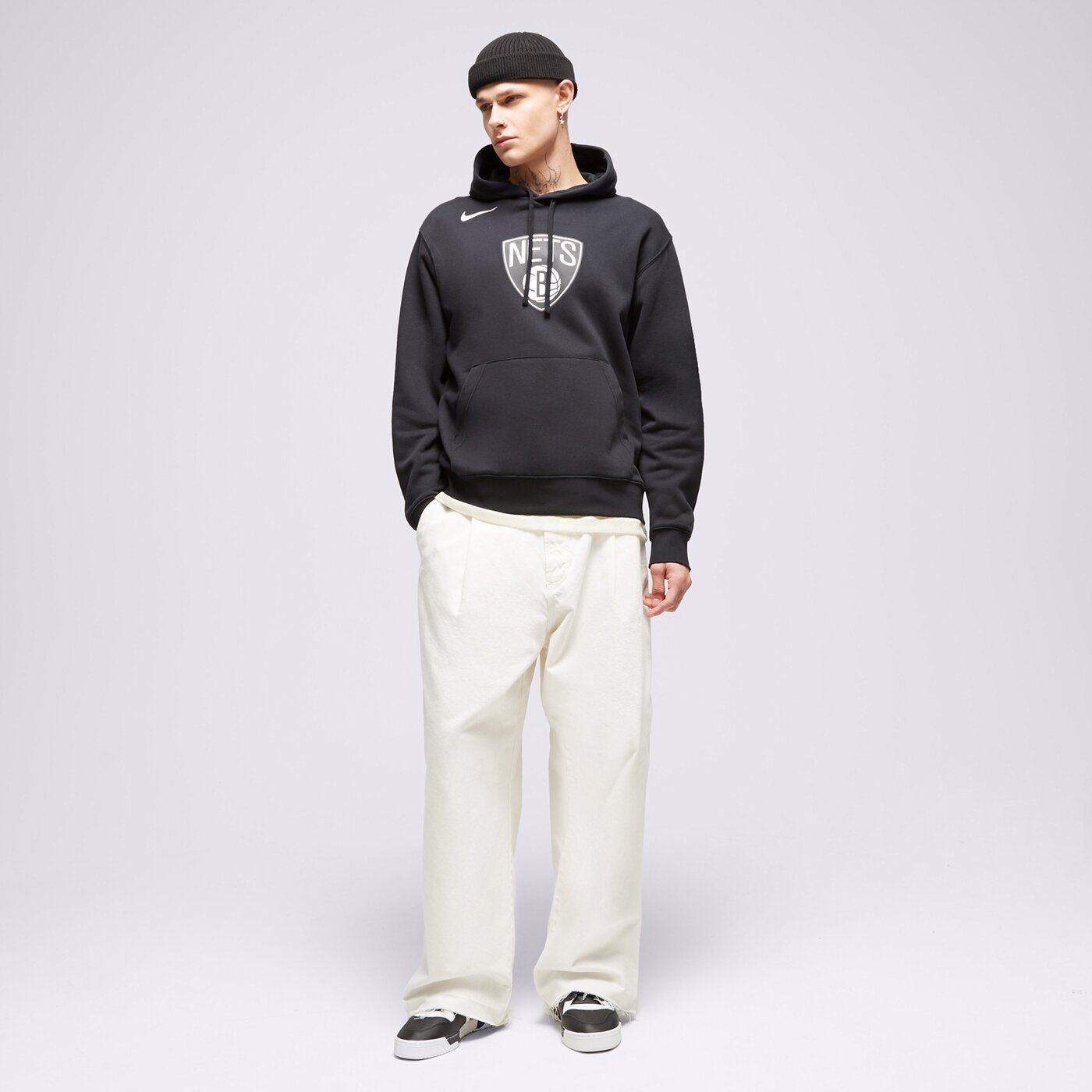 Мъжки суичър NIKE СУИТЧЪР С КАЧУЛКА BKN MNK CLUB HDY PO NBA fb4744-010 цвят черен