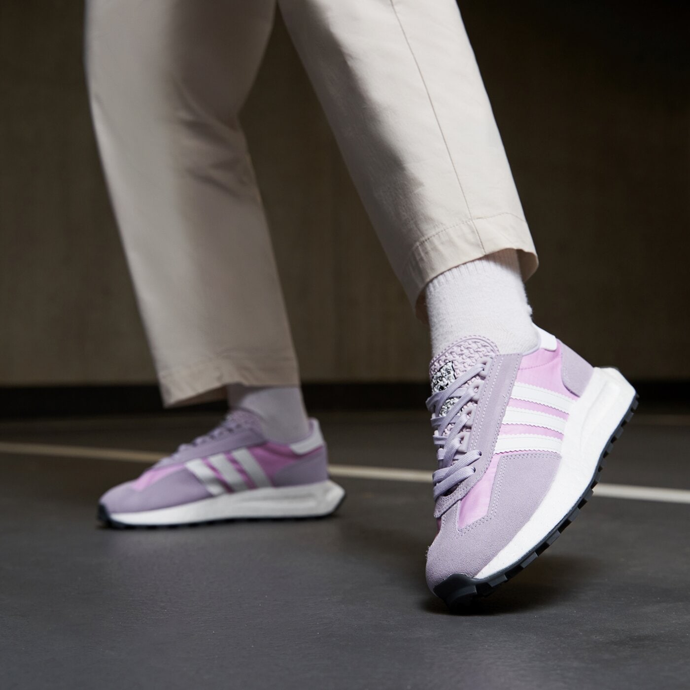 Детски маратонки ADIDAS RETROPY E5 J hq1531 цвят виолетов