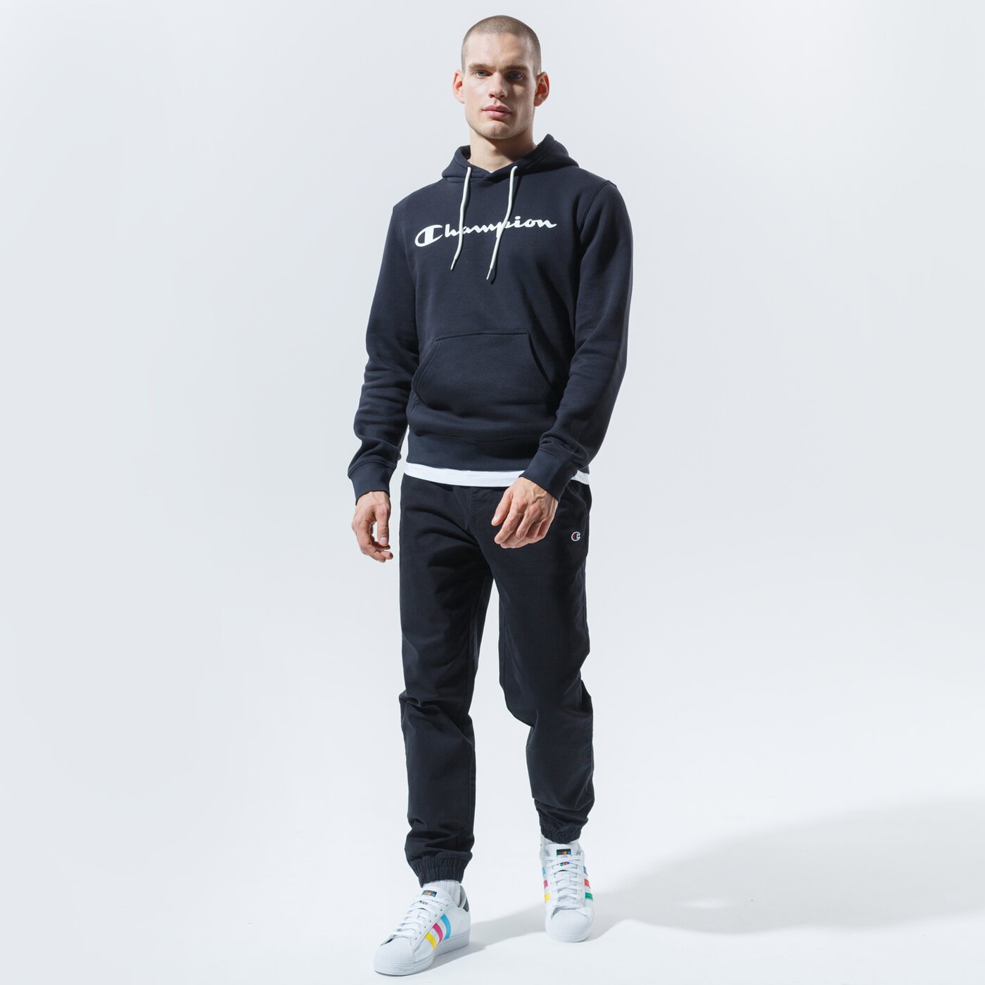 Мъжки суичър CHAMPION СУИТЧЪР С КАЧУЛКА HOODED SWEATSHIRT 214743kk001 цвят черен