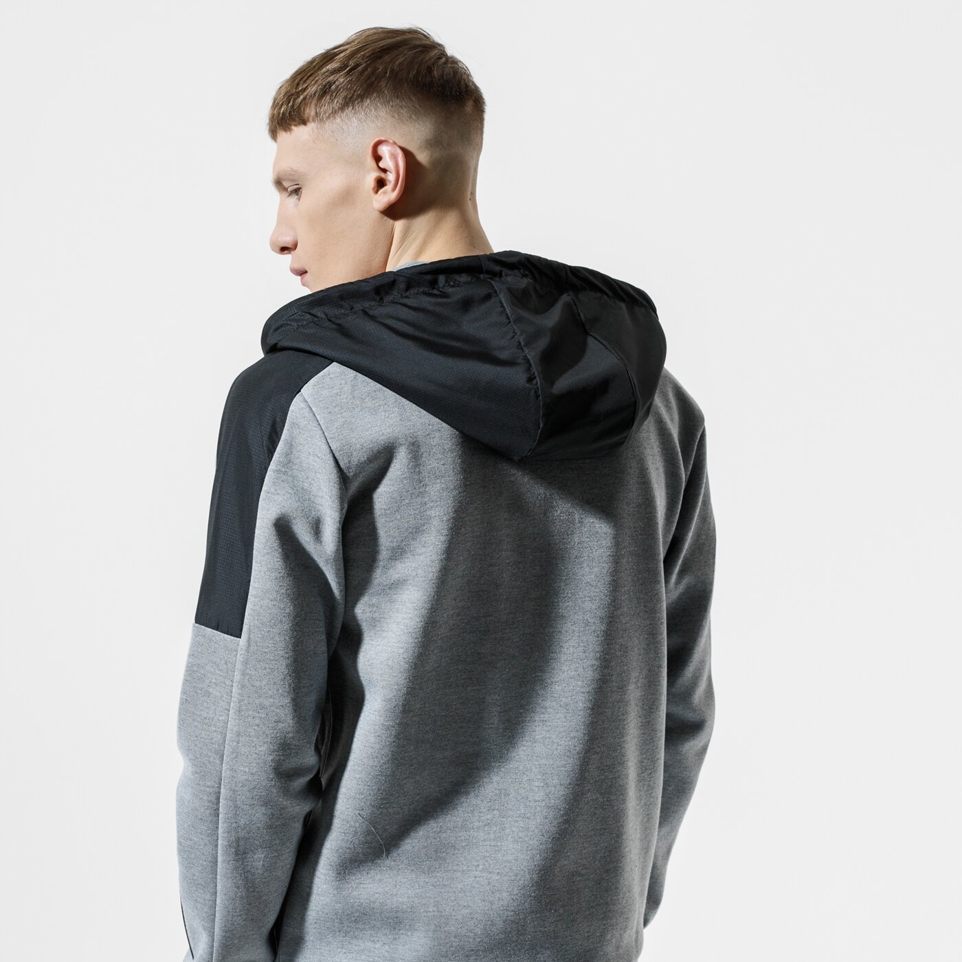 Мъжки суичър CONFRONT СУИТЧЪР СЪС ЗАКОПЧАВАНЕ С КАЧУЛКА GENDRY cf120blm56001 цвят сив