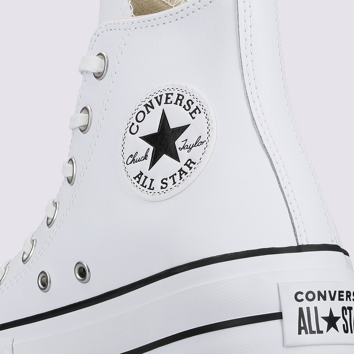 Дамски маратонки CONVERSE CHUCK TAYLOR ALL STAR LIFT 561676c цвят бял
