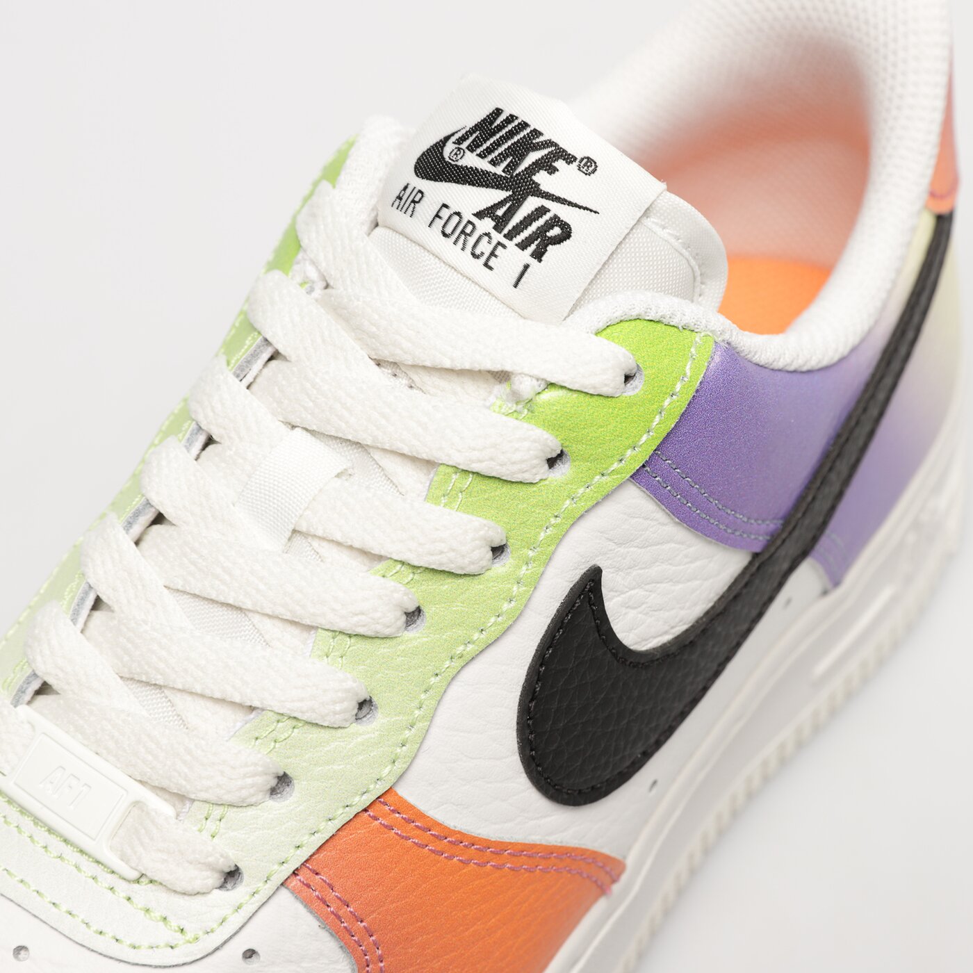 Дамски маратонки NIKE WMNS AIR FORCE 1 LO '07 fd0801-100 цвят многоцветен