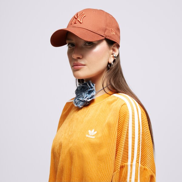 Дамски суичър ADIDAS СУИТЧЪР H37847 h37847 цвят оранжев