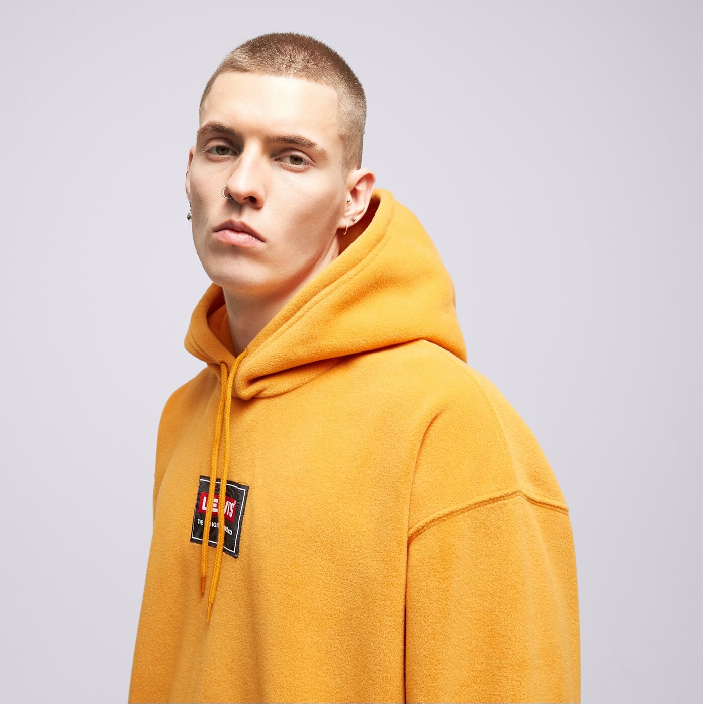 Мъжки суичър LEVI'S СУИТЧЪР С КАЧУЛКА BABY TAB PF a6391-0001 цвят горчица