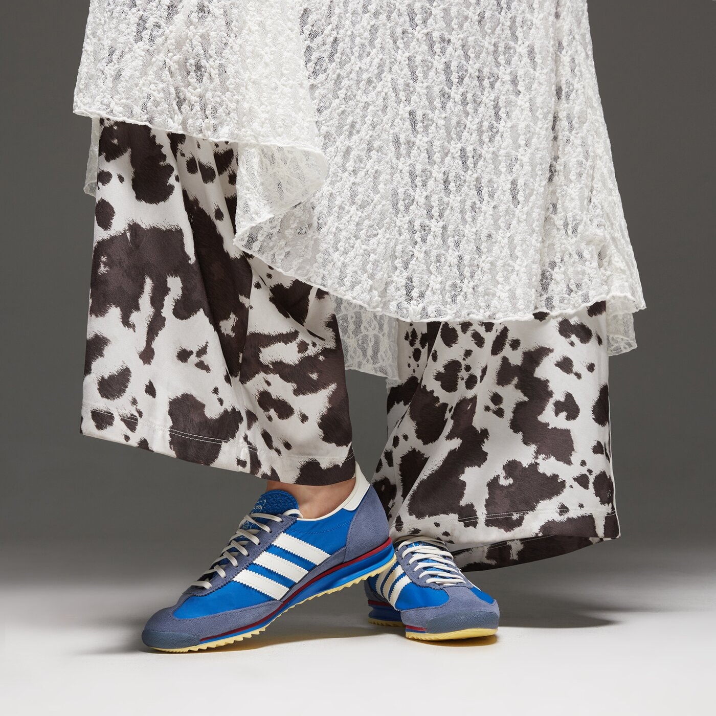 Дамски маратонки ADIDAS SL 72 OG W js0255 цвят син