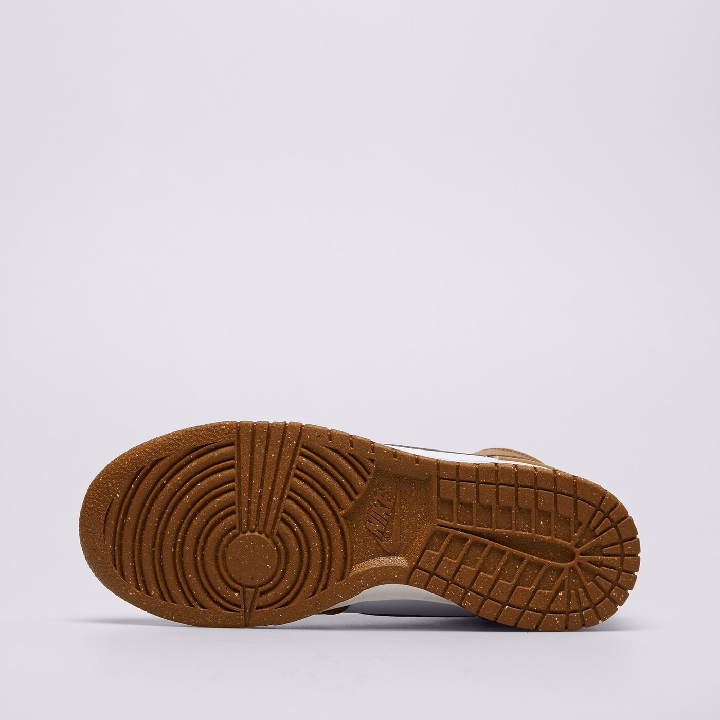 Дамски маратонки NIKE W DUNK HIGH NN fv5960-200 цвят бял