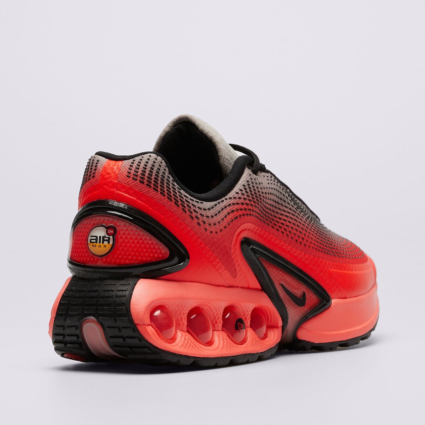 Мъжки маратонки NIKE AIR MAX DN SE hf5531-002 цвят розов