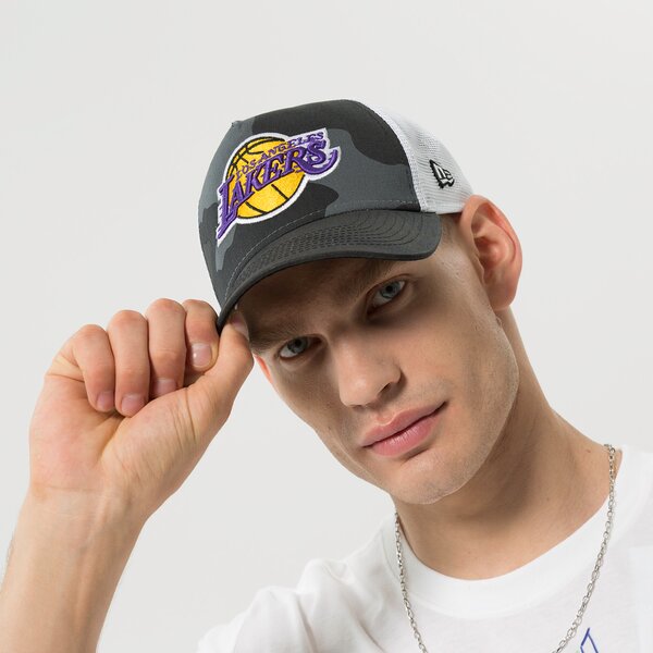 Мъжка шапка с козирка NEW ERA ШАПКА NBA CAMO TRUCKER LAKERS LOS ANGELES LAKERS MNC 60240523 цвят многоцветен