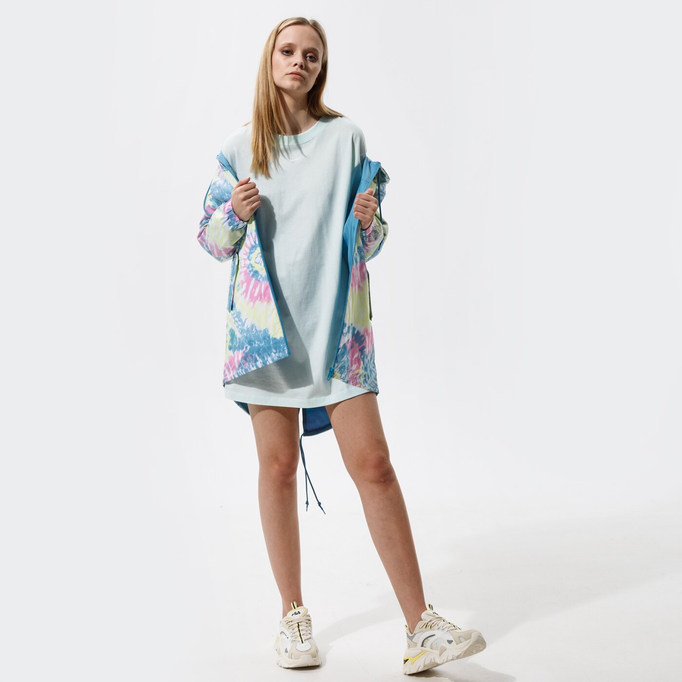 Дамско преходно яке VANS ЯКЕ WM MERCY REVERSIBLE PARKA ORCHID vn0a34fm0fs1 цвят многоцветен