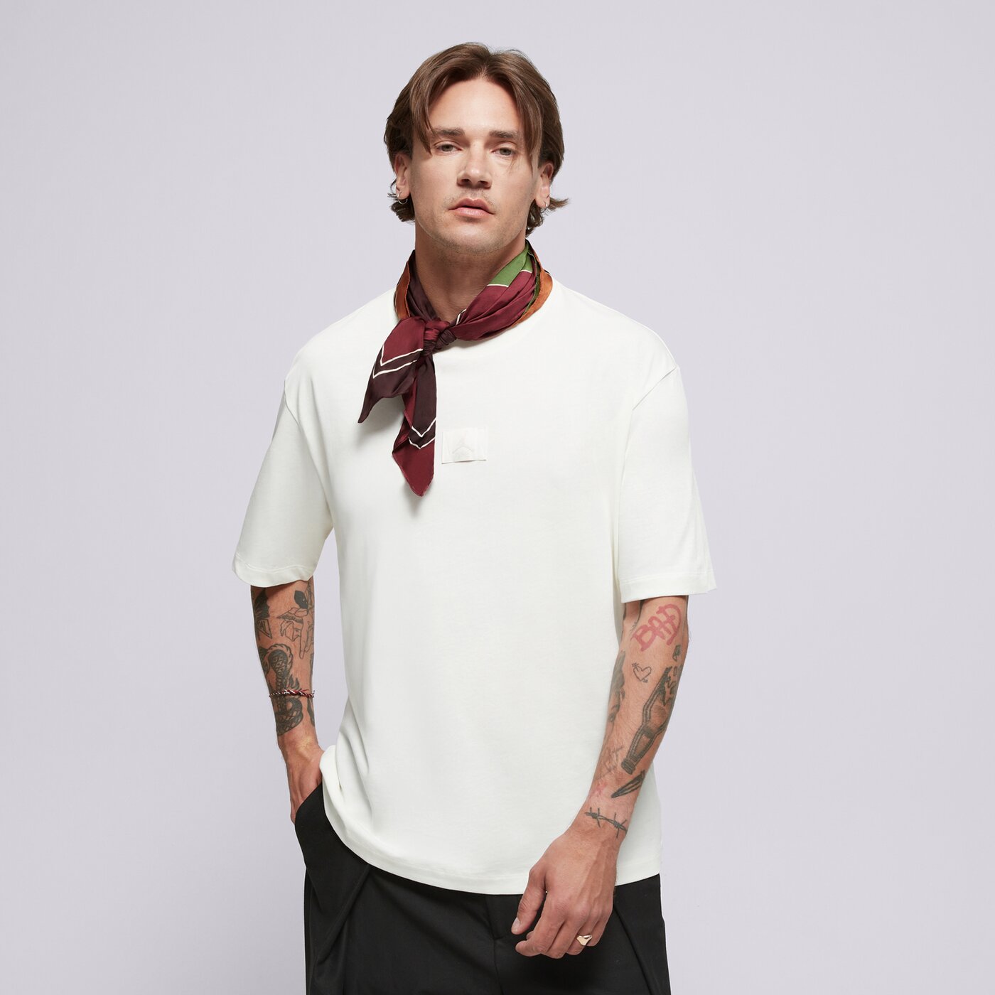 Мъжка тениска JORDAN ТЕНИСКА M J FLT ESS 85 SS CREW fz1912-133 цвят бял