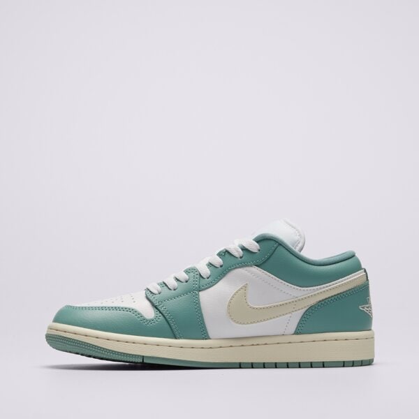 Дамски маратонки WMNS AIR JORDAN 1 LOW dc0774-138 цвят бял
