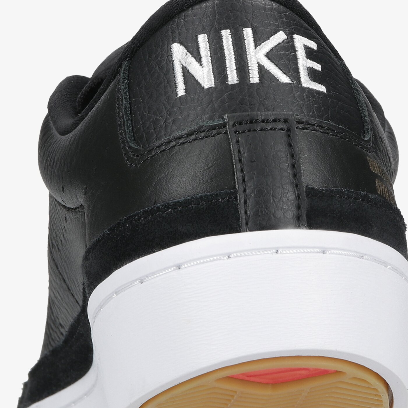 Мъжки маратонки NIKE BLAZER LOW  da2045-001 цвят черен
