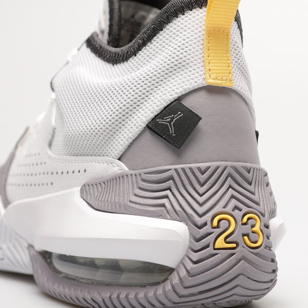 Детски маратонки JORDAN STAY LOYAL 2  dq8398-103 цвят бял